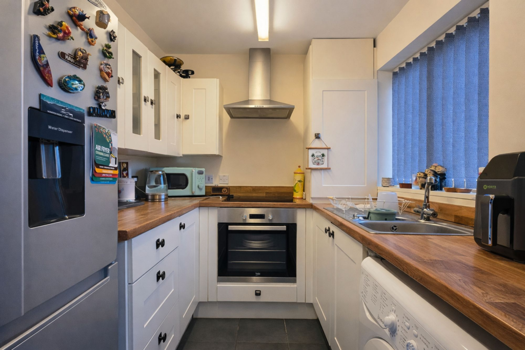 Park Street, Madeley, TF7 photo 3
