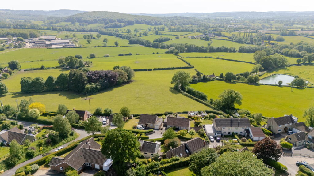 Lane End, Warminster, BA12 7PG photo 4