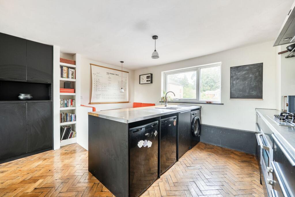 Apartment in Southampton - More