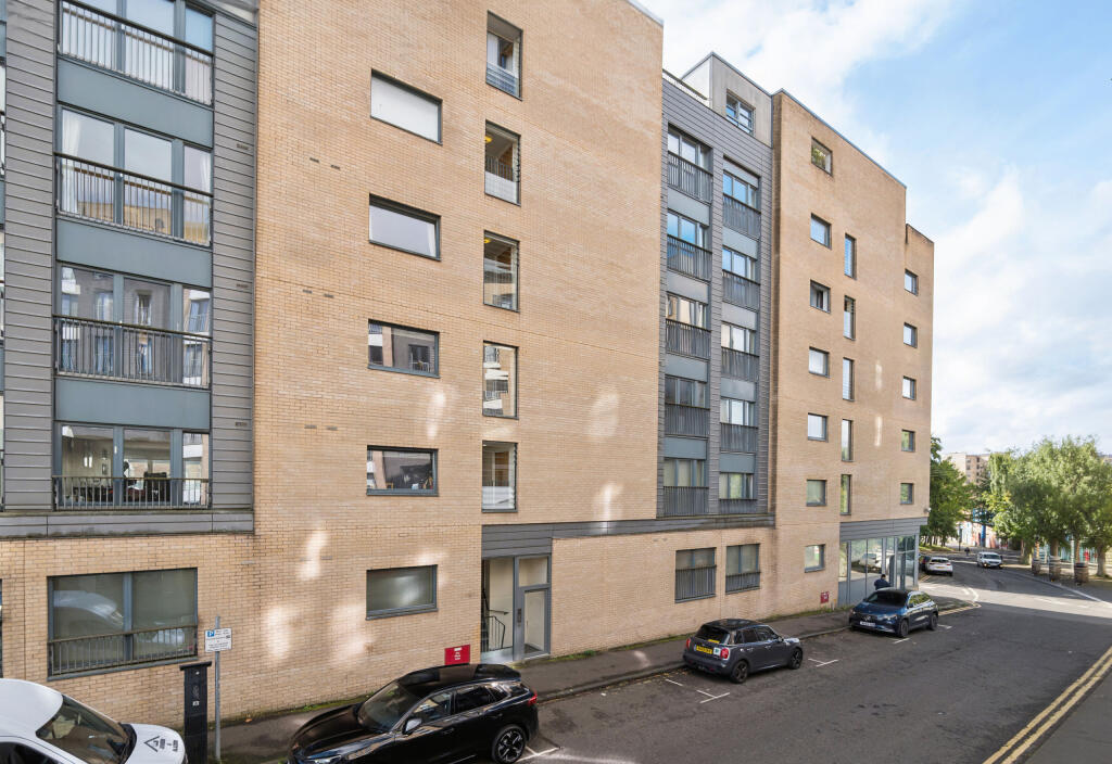 Main image of property: Bell Street, Merchant City, G4 0SZ