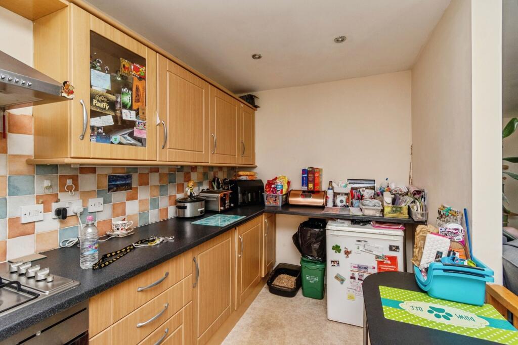 Apartment in Wolverhampton - More
