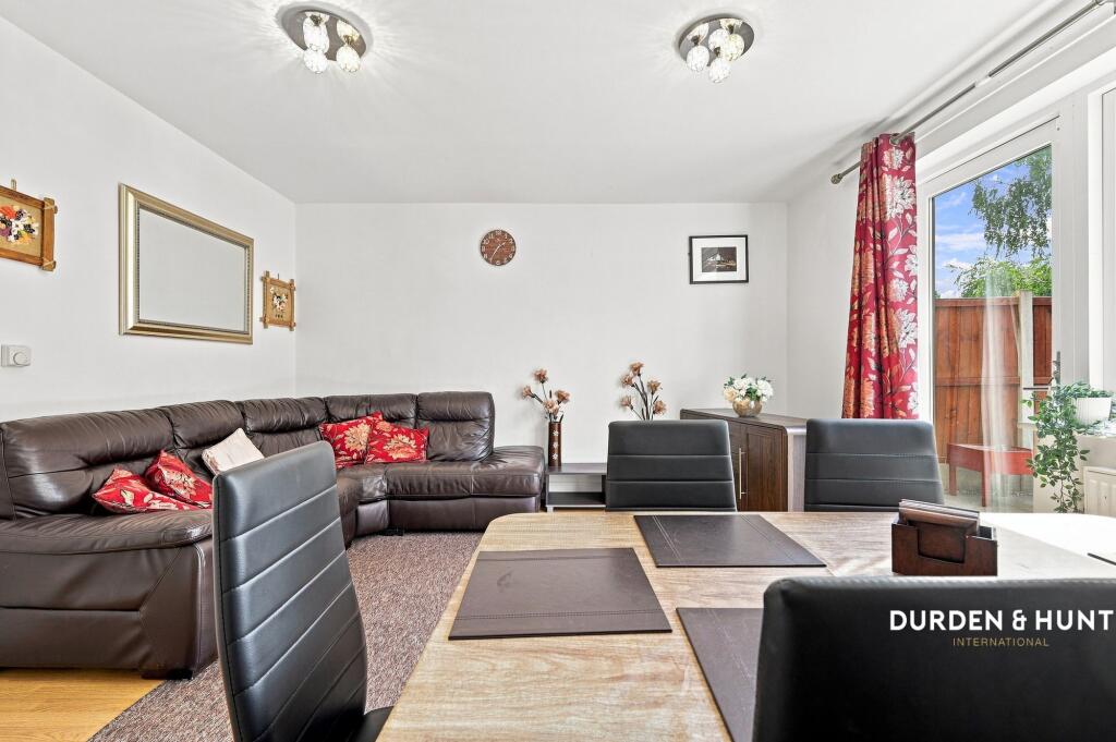 House in Romford - View 3