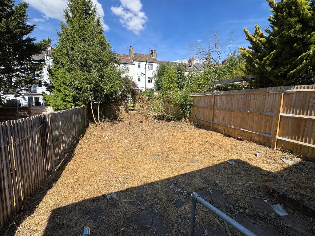 Coombe Road, Brighton photo 3