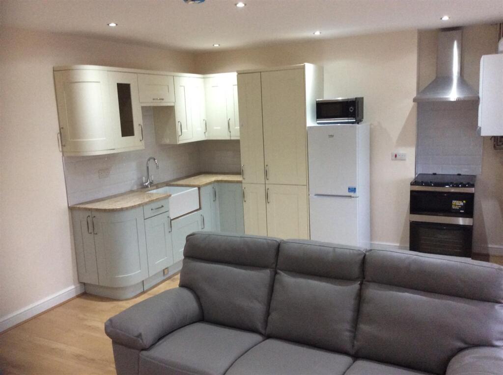 House in Cardiff - View 2
