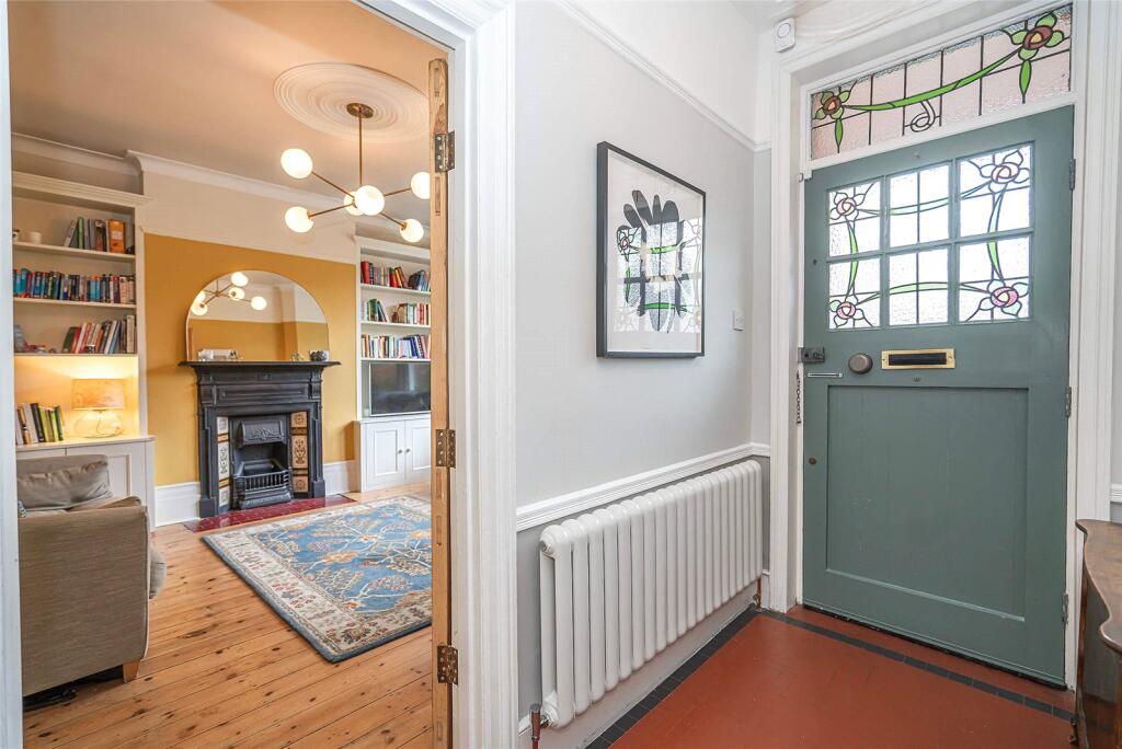 House in London, Muswell Hill - View 3
