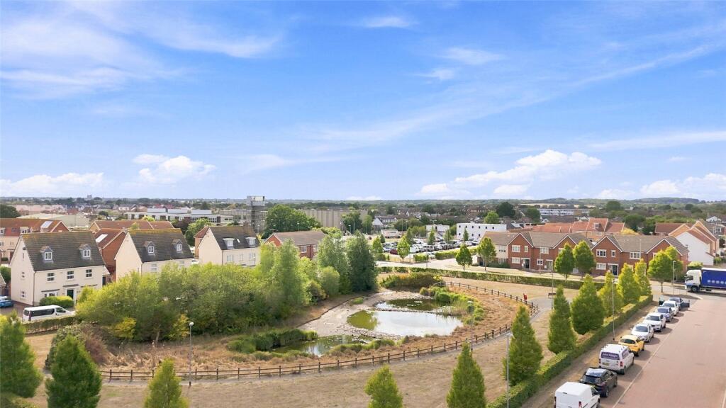 House in Rochford - View 2