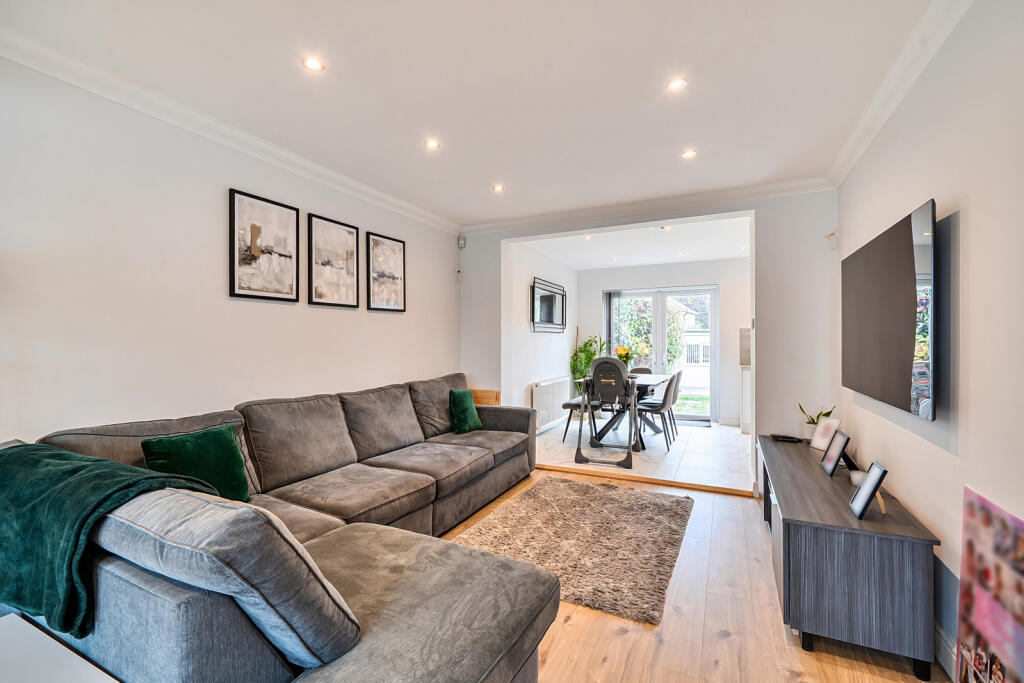 House in London - View 3