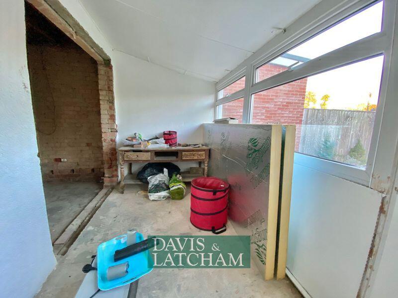 House in Warminster, Henfords Marsh - View 5