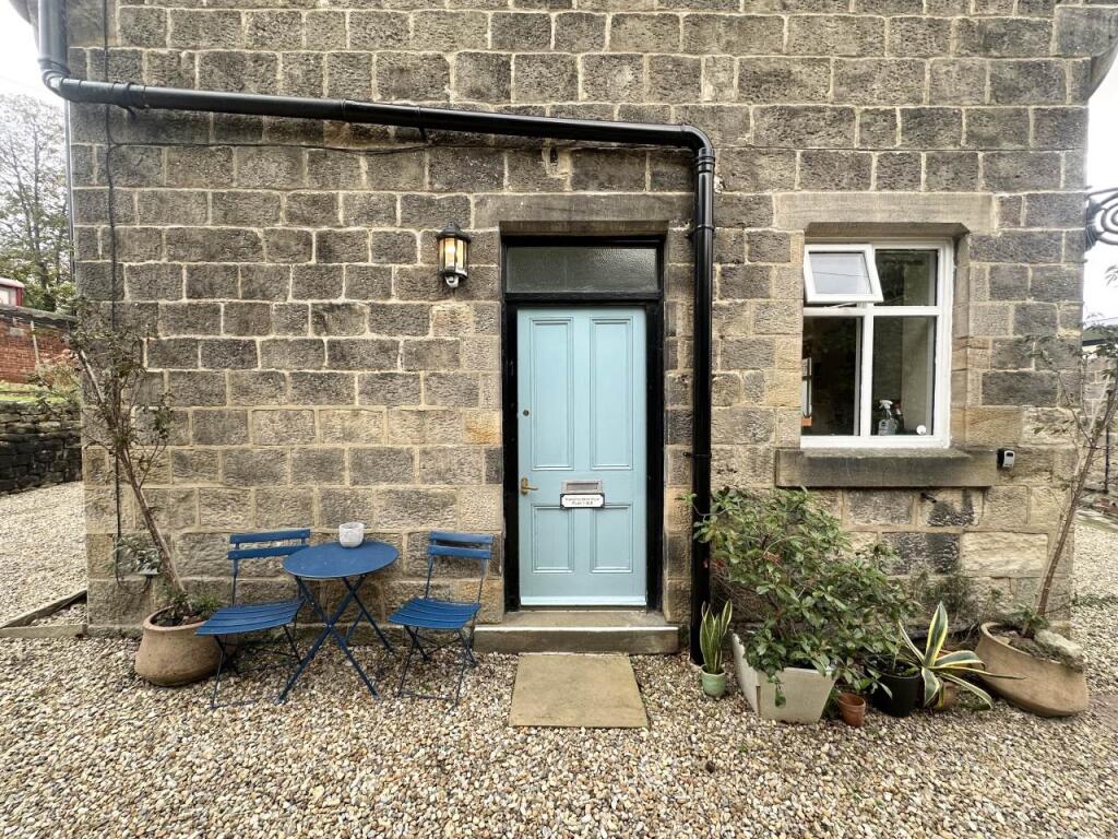Main image of property: 1 Throstle Nest Villas, Horsforth, Leeds