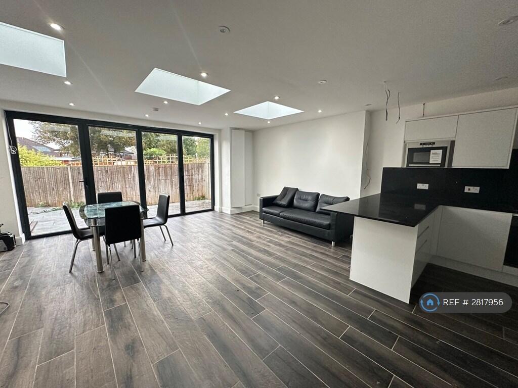 Main image of property: South Way, Croydon,West Wickam,Shirley, Beckenham, Crystal Pa, CR0