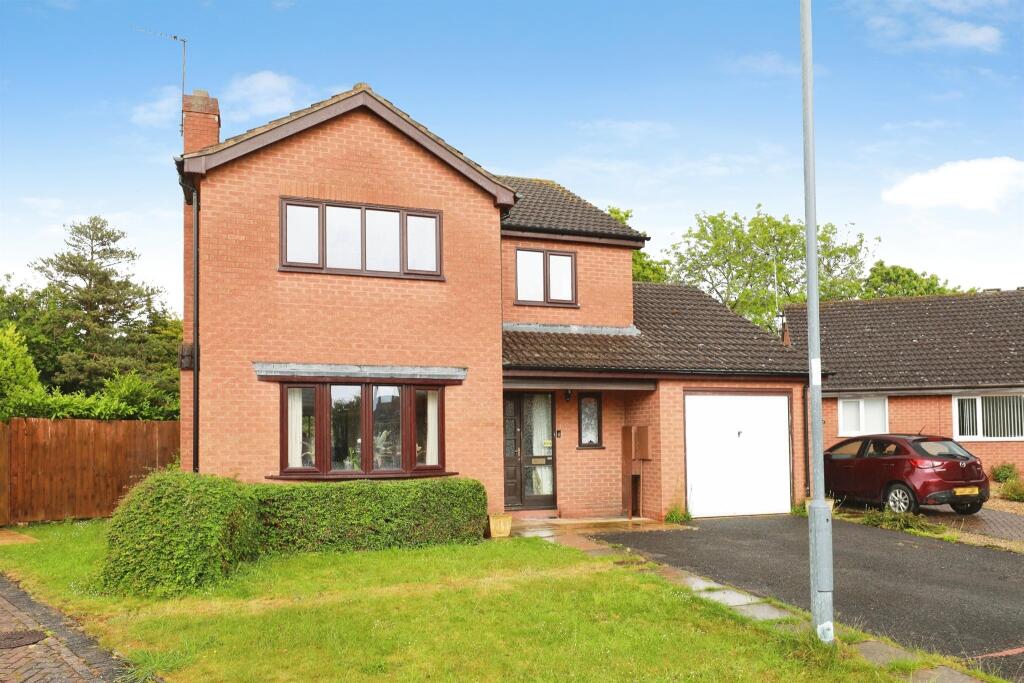 Main image of property: Bristol Way, Wellesbourne, Warwick