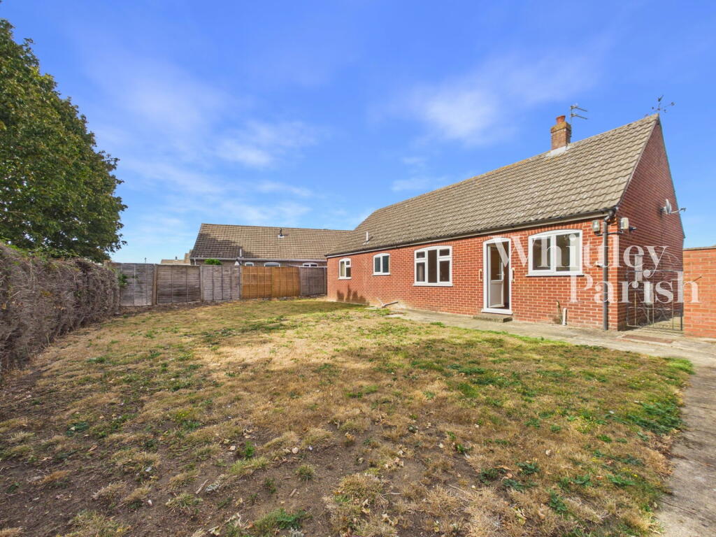 Main image of property: Edenside Drive, Attleborough, NR17 2EL