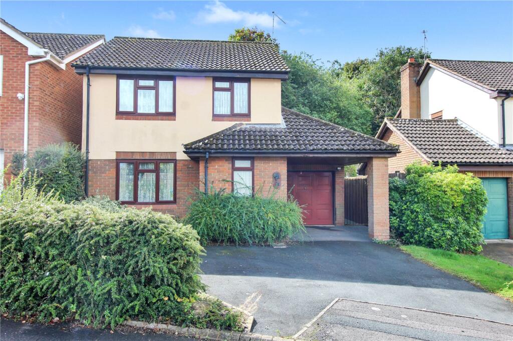 3-bed detached on Anise Close, Swindon, Wiltshire, SN2, £329,950