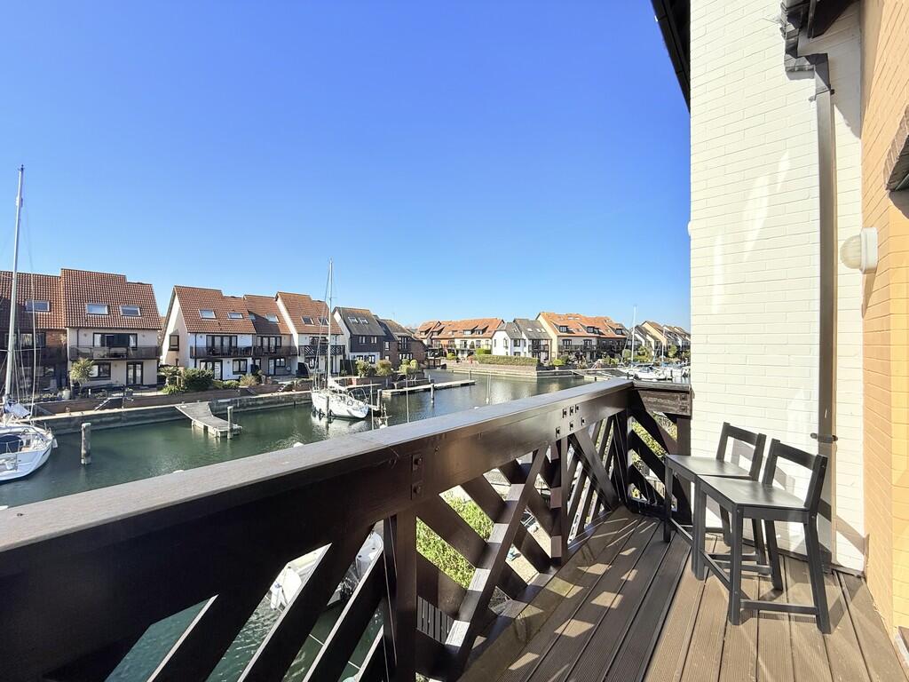 Endeavour Way, Hythe Marina Village photo 2