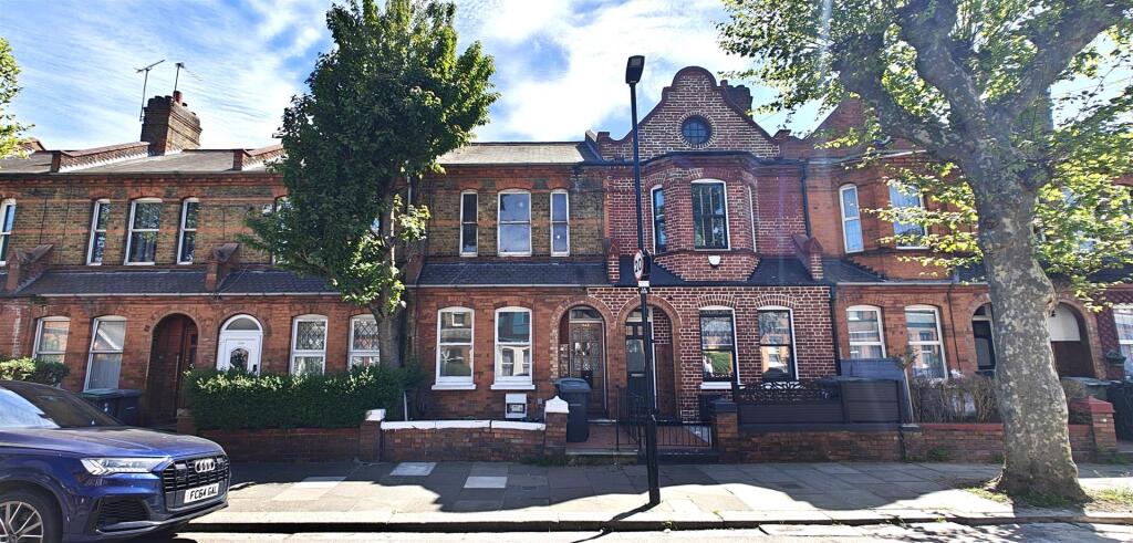 Main image of property: Lymington Avenue, Wood Green, N22