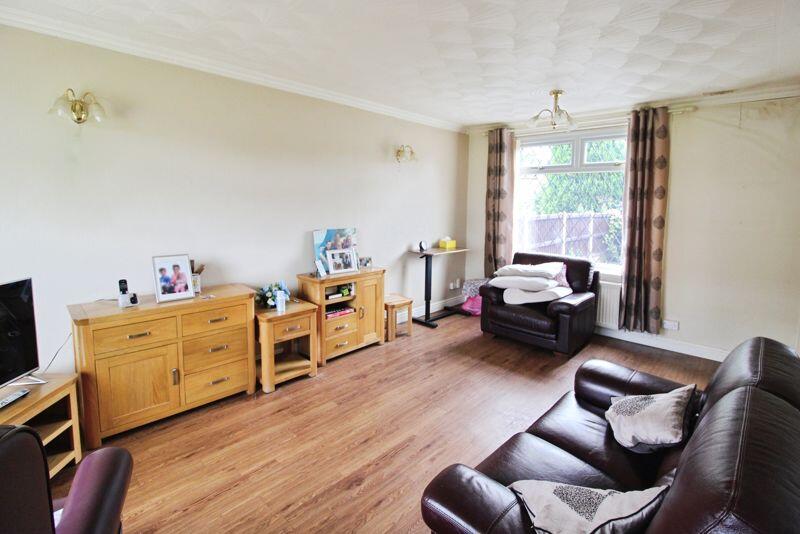 Douglas Walk, Whitefield, Manchester photo 5