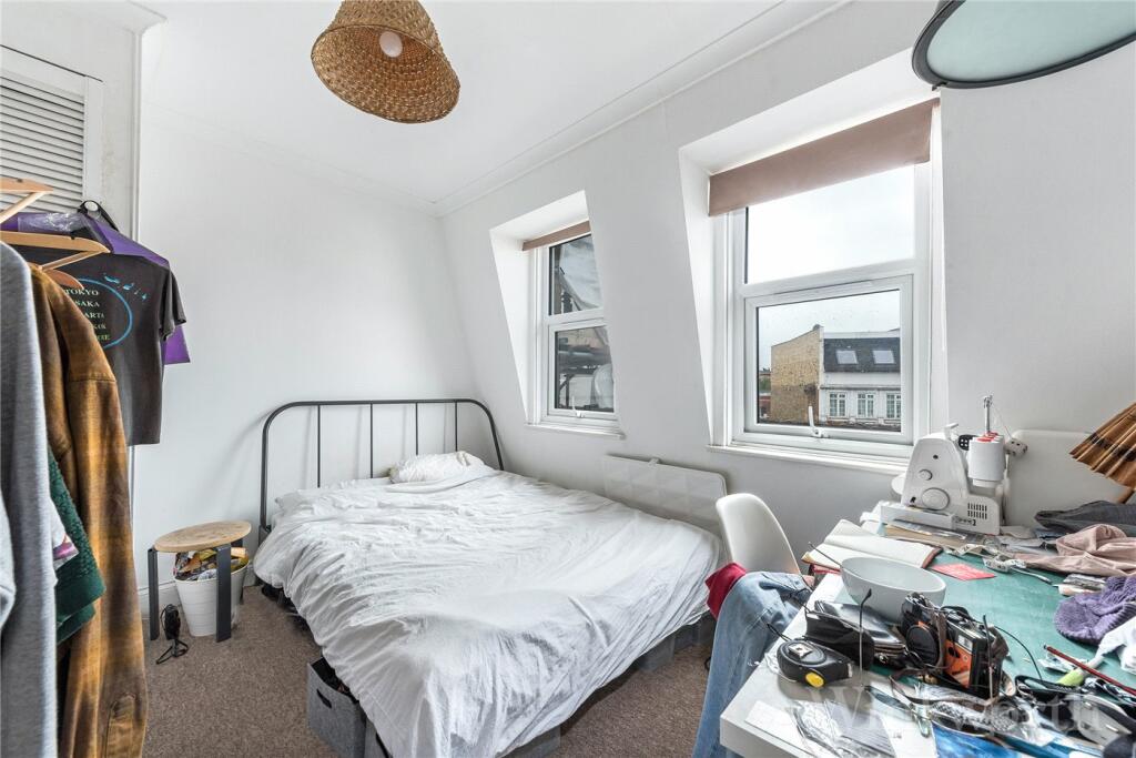 Apartment in London - View 3