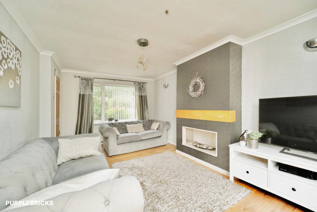 Wimborne Drive, Keighley, BD21 photo 4