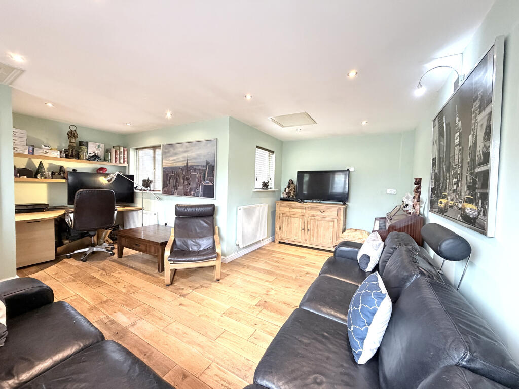 House in Cardiff - View 4