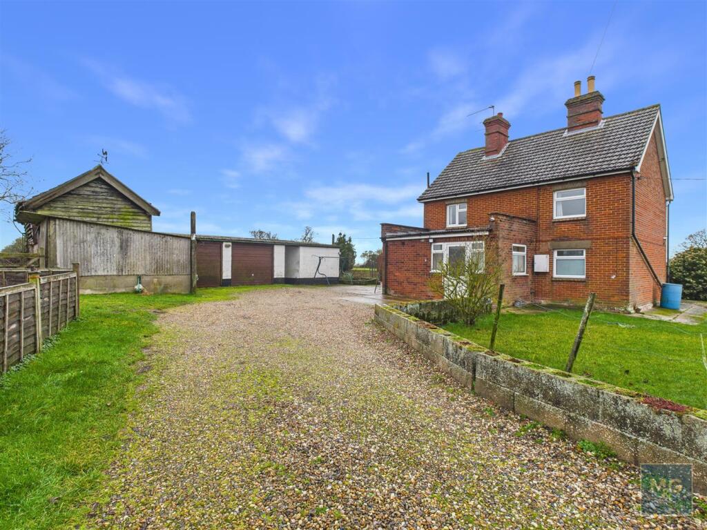 Crownland Road, Walsham-Le-Willows, Bury St. Edmunds photo 2