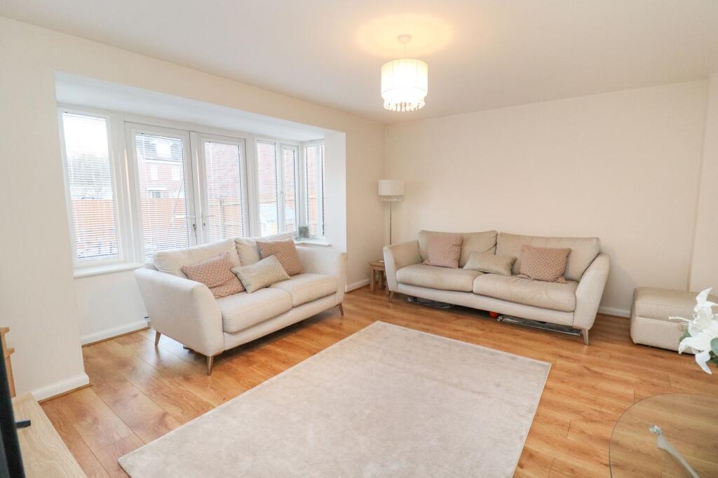 Ketteringham Drive, Great Sankey, Warrington photo 5
