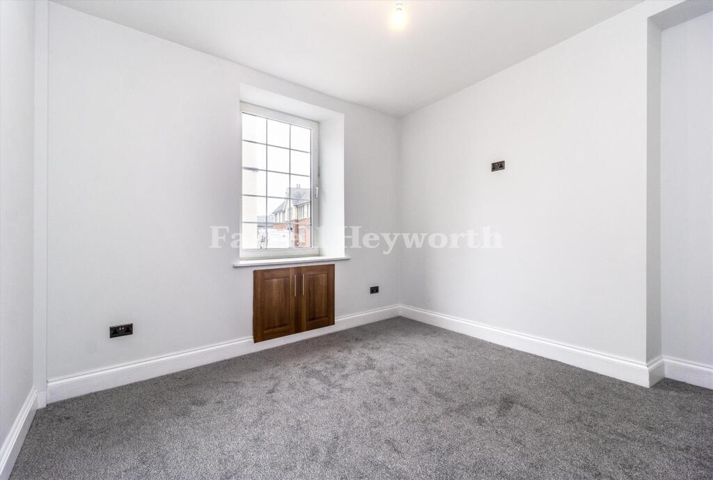 House in Lancaster - View 4