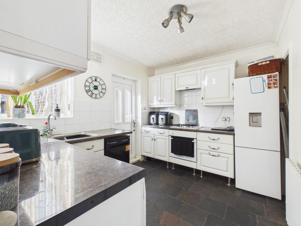 House in Hull, Garden Village - More