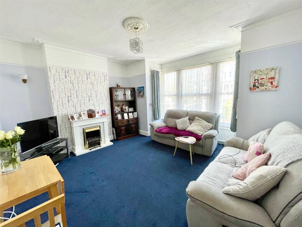 Finchley Road, Westcliff-On-Sea, Essex, SS0 photo 4