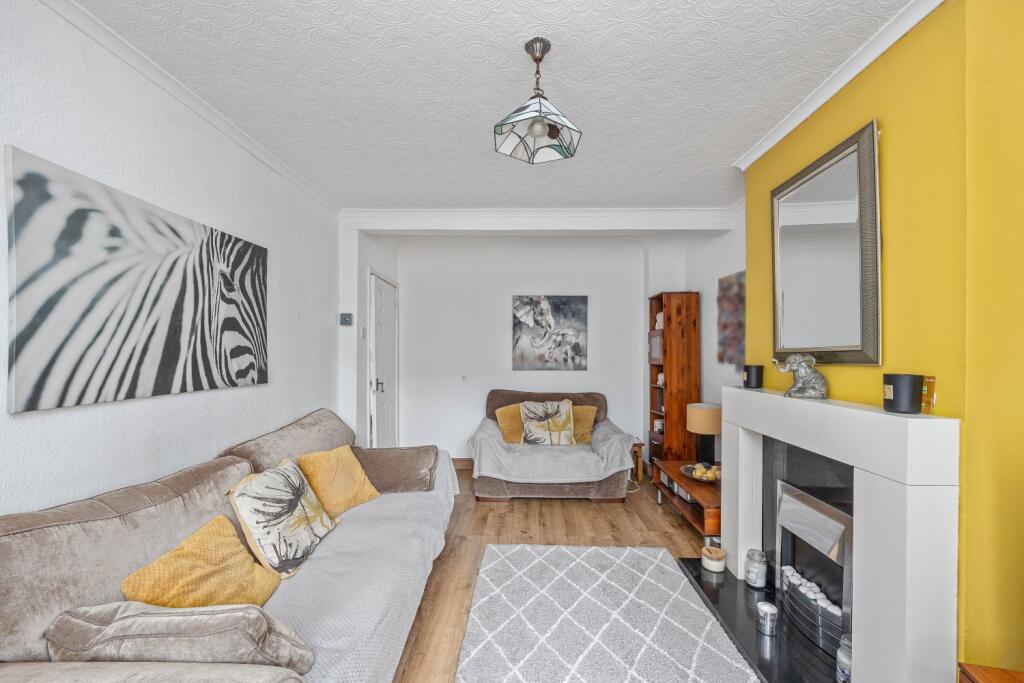 House in Wolverhampton, The Lunt - More