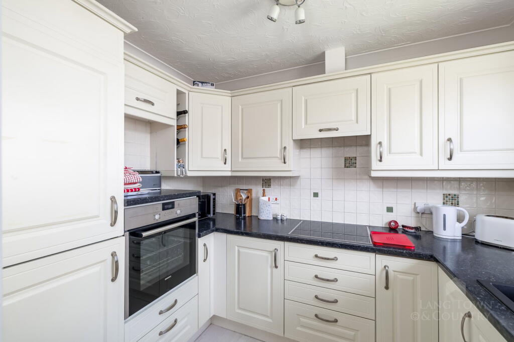 Apartment in Plymouth - View 4