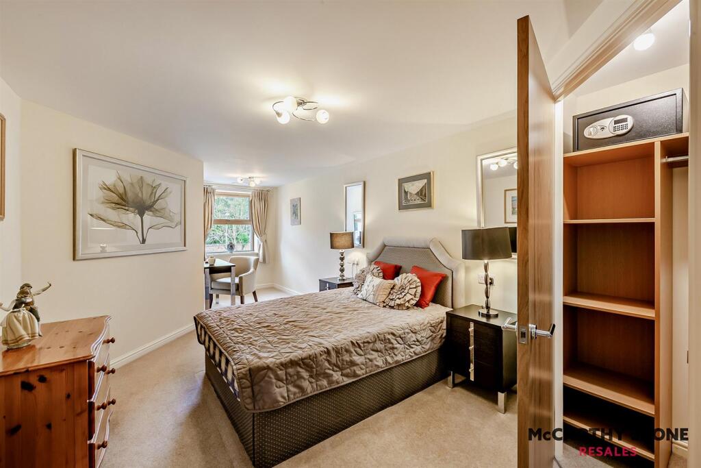 Apartment in Taunton - More