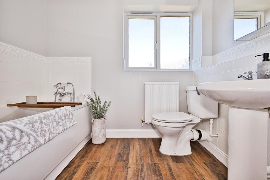 Additional image 13 of Poplar Drive, Yeovil