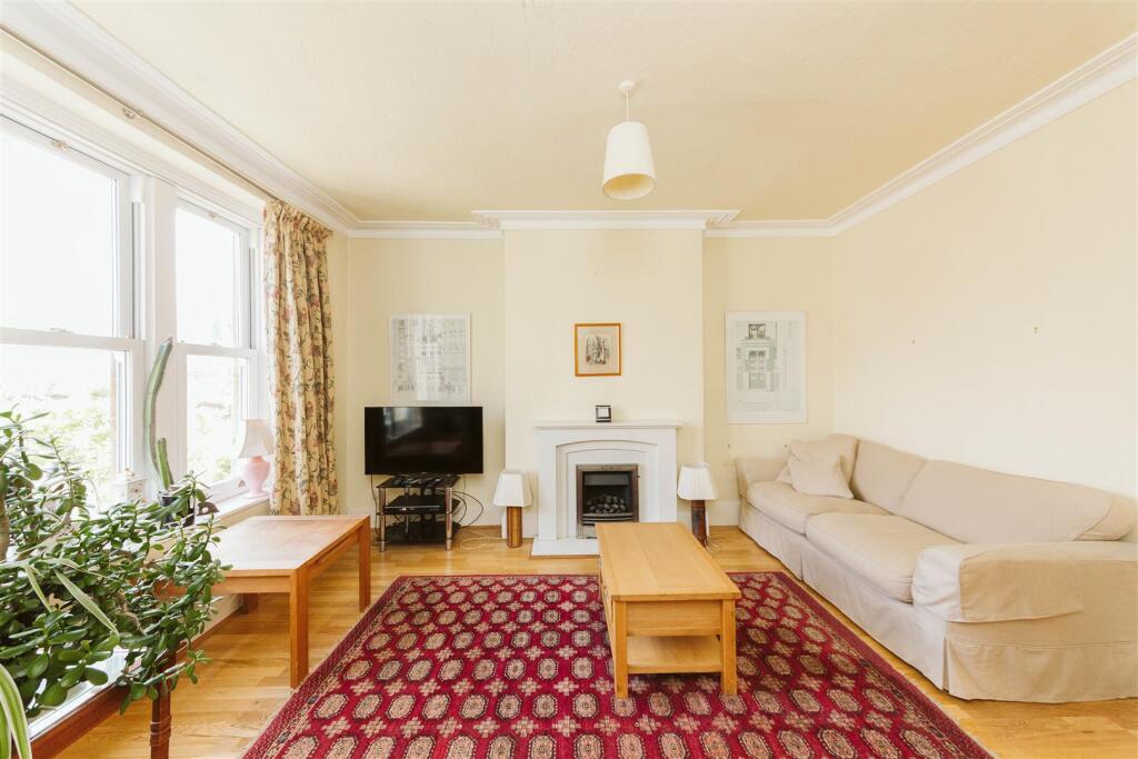 Apartment in Bristol, Westbury Park - View 2