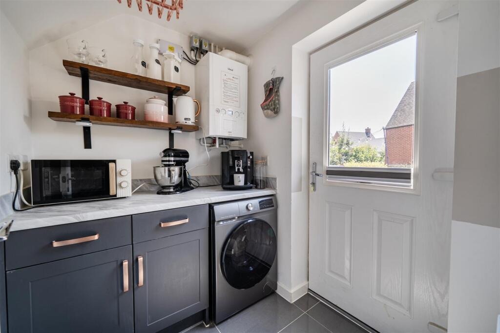 House in Towcester, West Northamptonshire - More