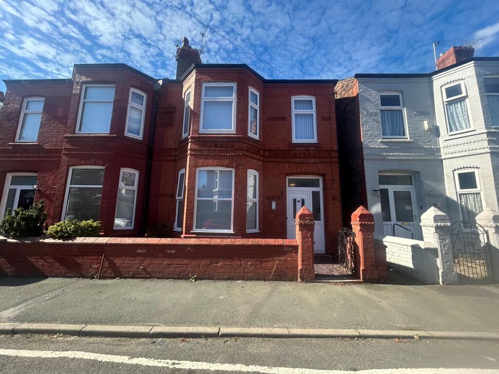 Main image of property: Chatsworth Avenue, CH44