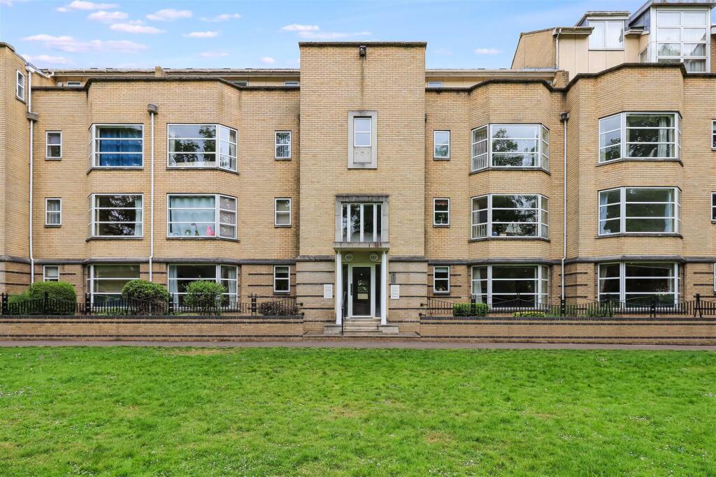 Main image of property: Petersfield, Cambridge