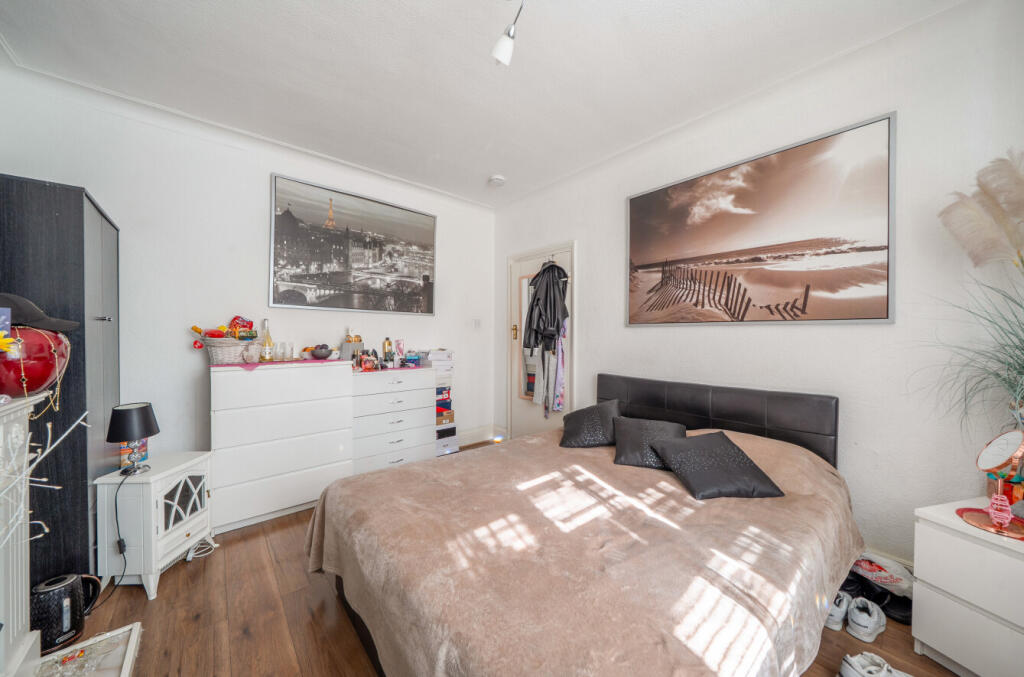 House in London - More