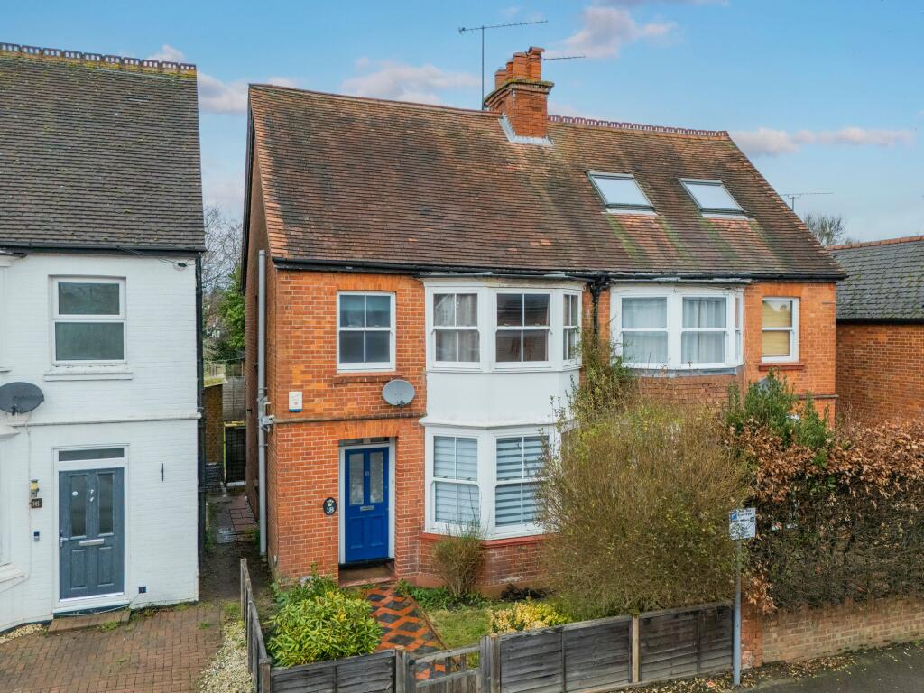 Main image of property: Wescott Road, Wokingham, RG40