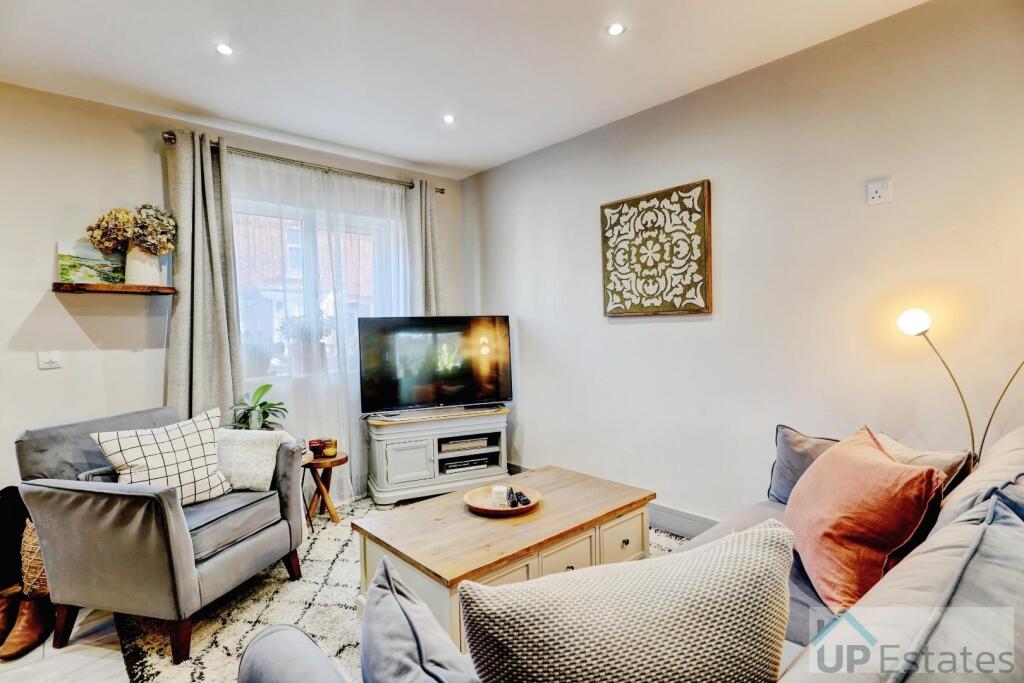 House in Rugby, Hillmorton Paddox - View 2