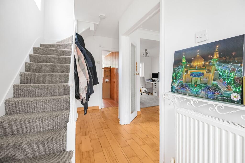 Marsh Lane, Stanmore, Middlesex, HA7 photo 4
