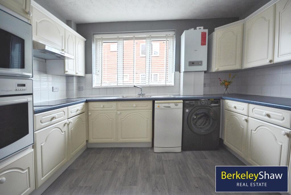Apartment in Preston - More