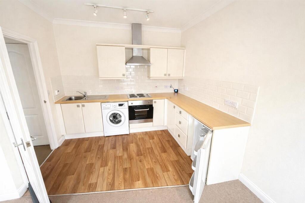 Milliners Place, Dunstable photo 2