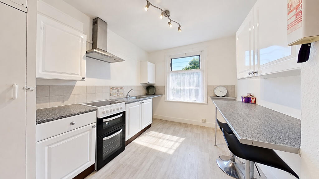 Apartment in Canterbury - View 3