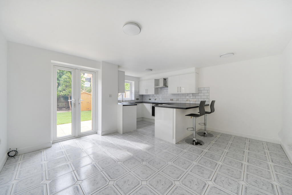 House in Dacorum, Apsley - View 4