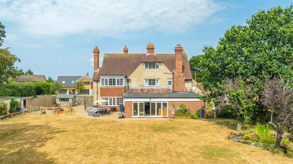 Main image of property: Baring Road, Cowes