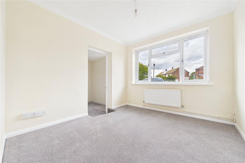 House in Reading, Dee Park - View 5