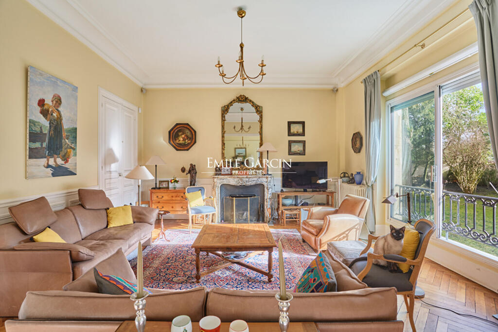 Main image of property: Paris-Isle of France, Yvelines, Versailles