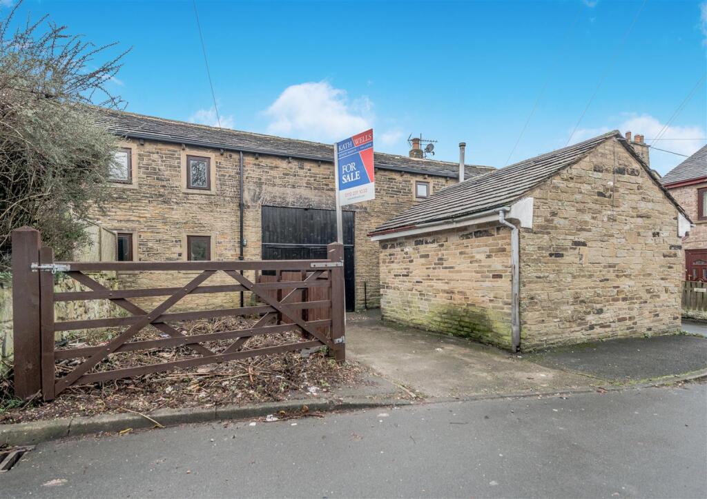 Main image of property: Crossley Hall Mews, Bradford