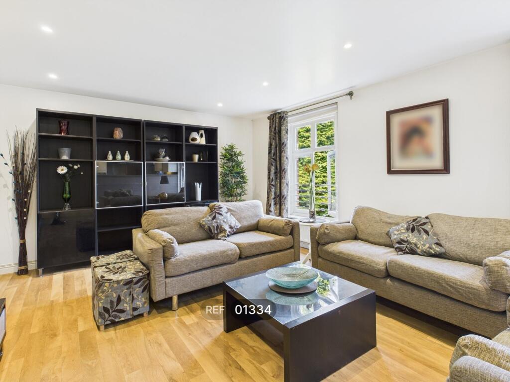 Apartment in Hull - More