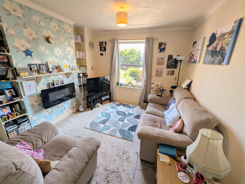 House in Newport, Barton - View 4